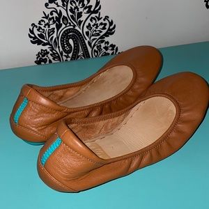 Chestnut Tieks